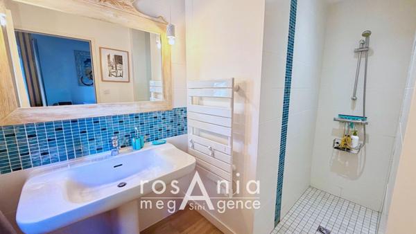 Maison à SABLES D OLONNE, 85180 - 5 pièces 170m²