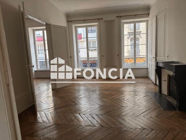 Location Appartement 3 pièces 90.1 m² - 8 - 8D RUE DU GENERAL CEREZ Limoges 87000