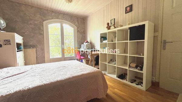 Vente Maison170 m² - 6 Pièces - MARTIGNAS SUR JALLE (33127)