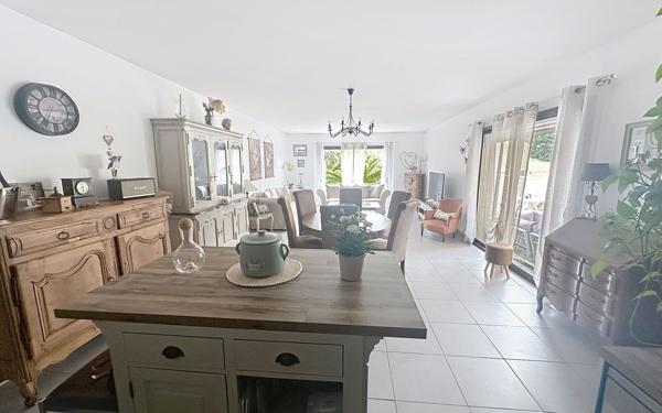 Maison à vendre    4 pièces • 94 m2 Avignon