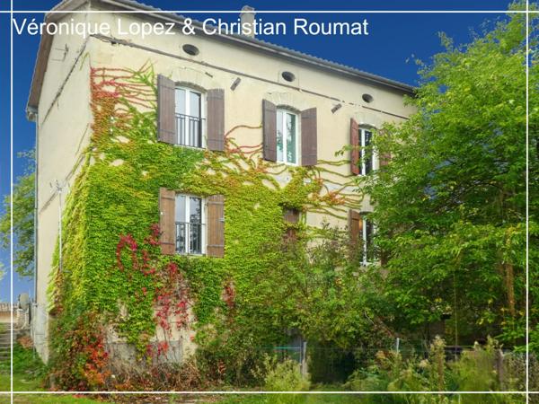 TONNEINS à 15 minutes, maison de Maître et ferme indépendante sur terrain 1935 m²