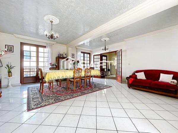 Maison individuelle avec grand séjour