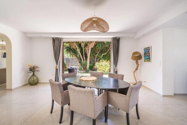 Agde. Villa 6 pièces 223 m²