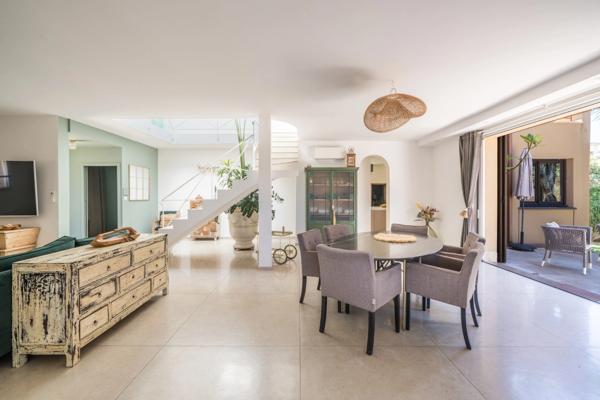 Agde. Villa 6 pièces 223 m²
