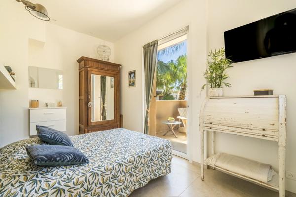 Agde. Villa 6 pièces 223 m²