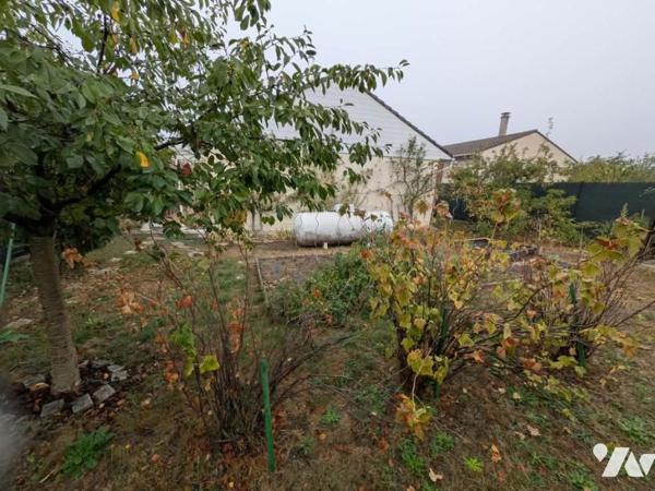 À vendre : charmante maison individuelle de plain-pied sur sous-sol complet, idéalement située ...