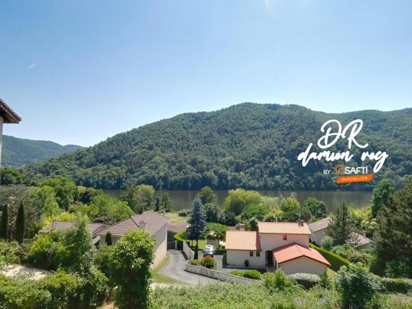 Maison de village 110m², secteur prisé vue Loire