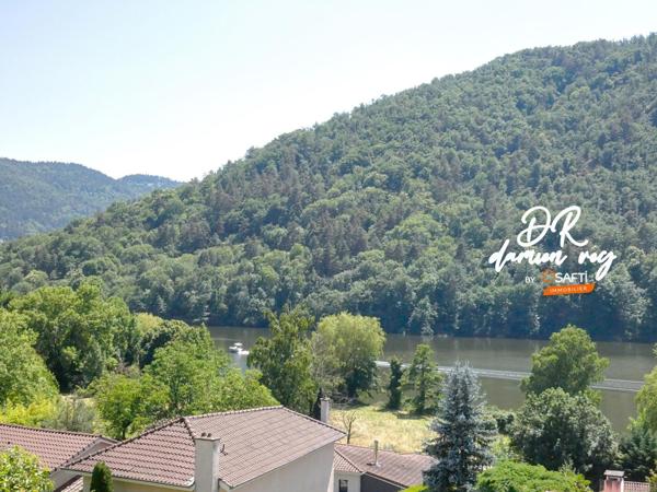 Maison de village 110m², secteur prisé vue Loire