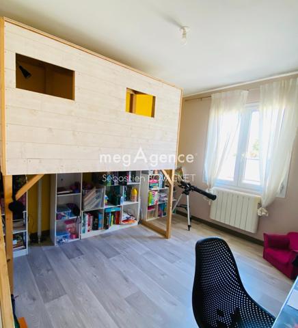 Maison à LA BAZOGE, 72650 - 5 pièces 90m²