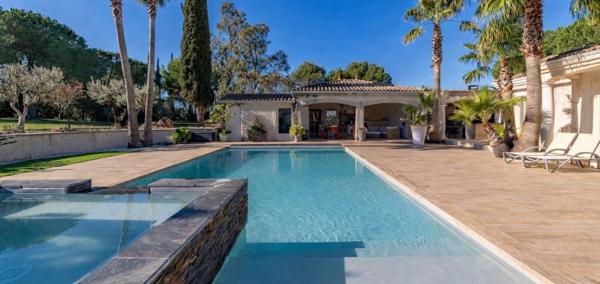Propriete à vendre 7 pièces VIAS (34)