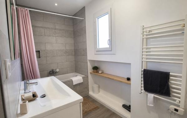 Vente Maison 6 pièces à 4 km de la plage Portiragnes