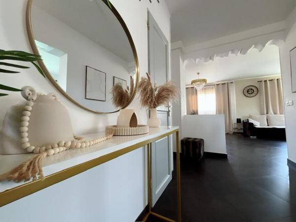 Magnifique maison de 130 m² en R+1 avec piscine sans vis-à-vis dans un secteur recherché et calme
