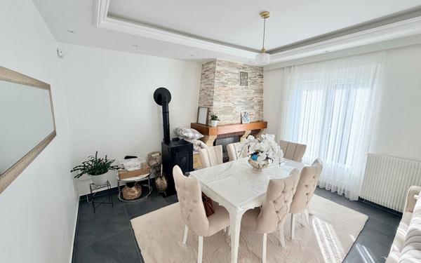 Maison à vendre    6 pièces •  Drancy