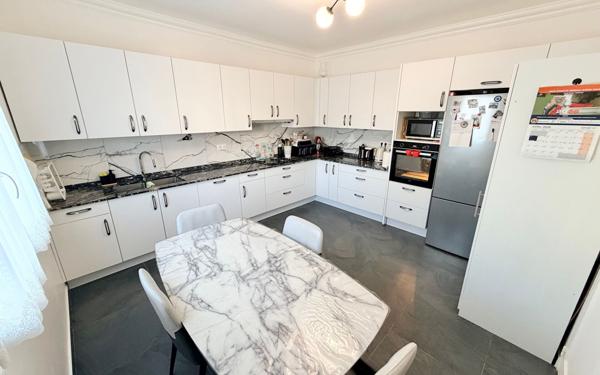 Maison à vendre    6 pièces •  Drancy