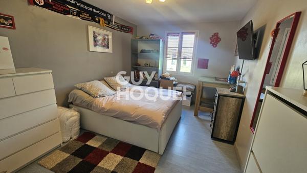 MAISON À VENDRE DE 6 PIÈCES DE 186,37 M²