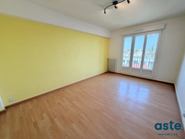 APPARTEMENT T3 AVEC BALCON & ASCENSEUR – BREST BELLEVUE (RUE DUC D’AUMALE)
