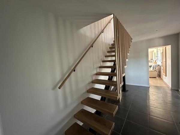 Vente                                                      Ferme
                        
                     6 pièces                      156 m2                     à Chauvigny