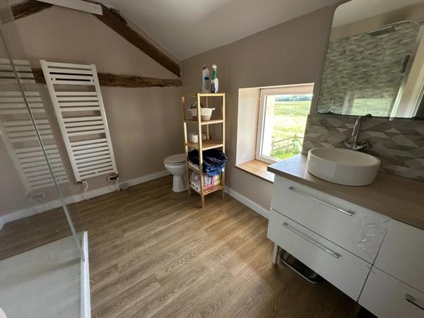 Vente                                                      Ferme
                        
                     6 pièces                      156 m2                     à Chauvigny