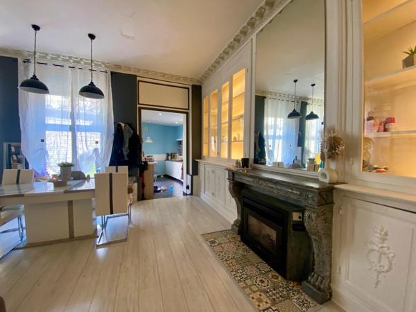 MAGNIFIQUE DUPLEX AVEC TERRASSE EN HYPER CENTRE