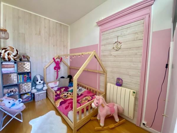 MAGNIFIQUE DUPLEX AVEC TERRASSE EN HYPER CENTRE