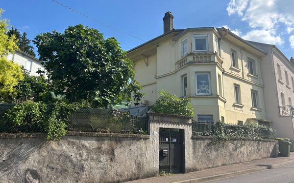 Maison à vendre    5 pièces •  Hayange