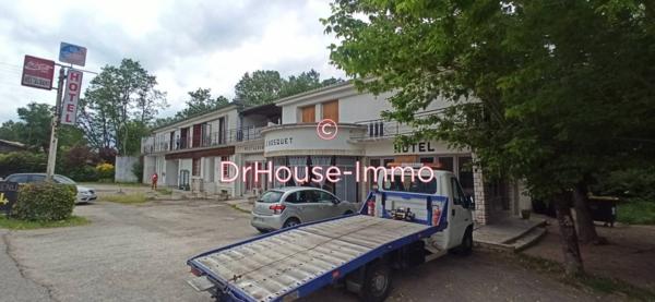 Commerce à vendre 15 pièces de 450 m²