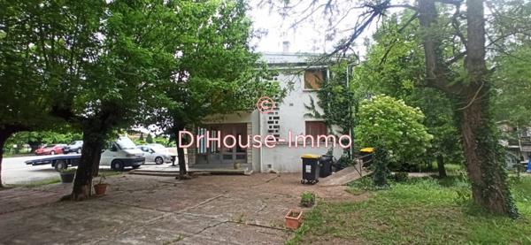 Commerce à vendre 15 pièces de 450 m²