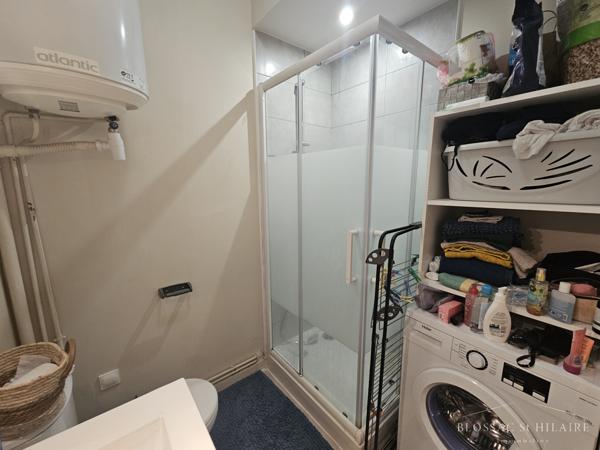 Poitiers plateau, studio 27 m² vendu meublé en excellent état.