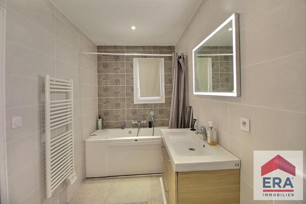 Maison spacieuse Donzère