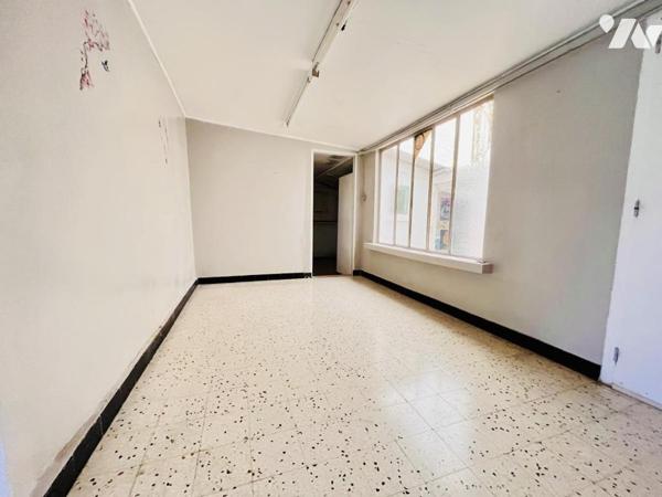 MAISON TYPE CHALET SUR 1300 m2 DE TERRAIN 