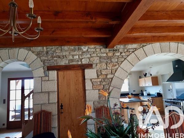 Maison à vendre 5 pièces 206 m² Saint-Jean-Lespinasse