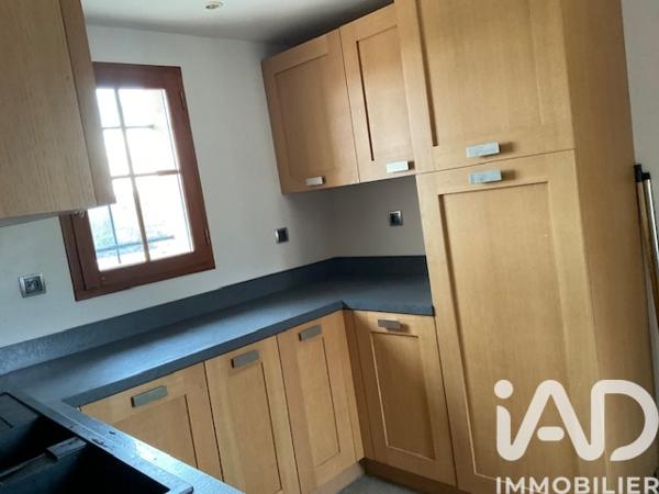 Maison à vendre 5 pièces 206 m² Saint-Jean-Lespinasse