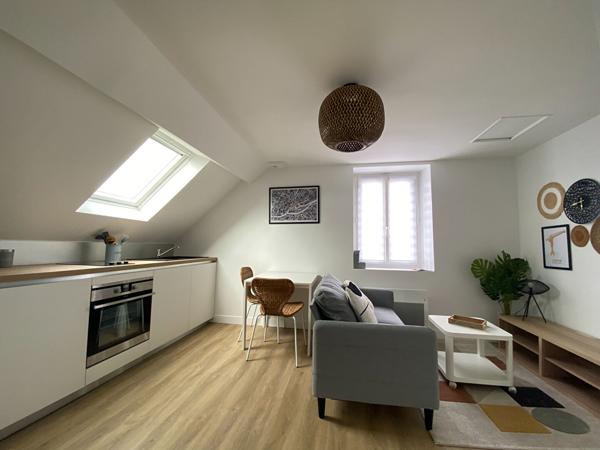 Rue de Coulmiers – Charmant T2 au dernier étage d’une petite copropriété.