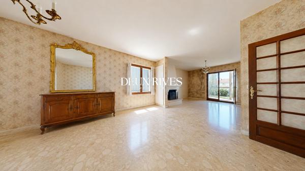 Belle maison à rénover - Longchamp Schuman - 280m2 - parcelle 680m2 - 18mL de Façade