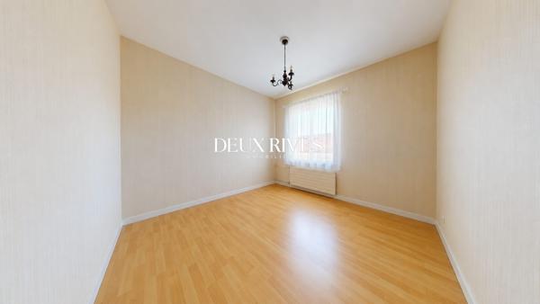 Belle maison à rénover - Longchamp Schuman - 280m2 - parcelle 680m2 - 18mL de Façade