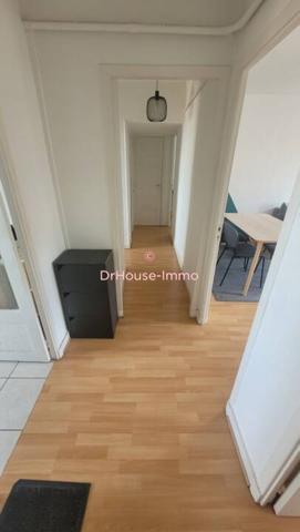 Appartement à louer 1 pièce de 67 m²