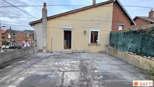 Maison familiale T5 avec travaux et grand potentiel, garage et terrasse