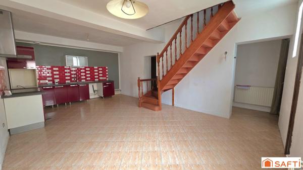 Maison familiale T5 avec travaux et grand potentiel, garage et terrasse