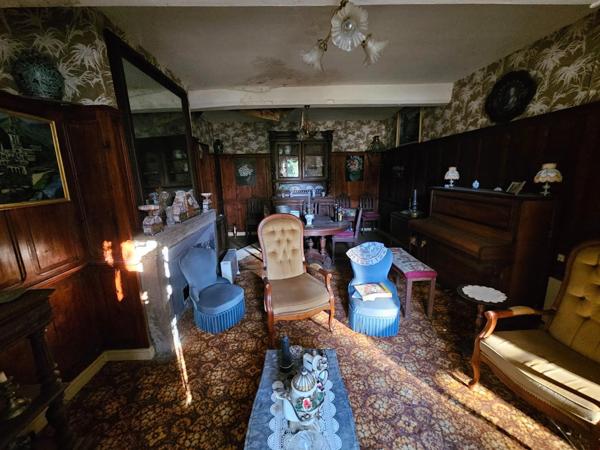 Maison 200 m² centre bourg d'Escurolles