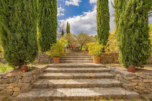 Propriété de caractère au coeur d’une oliveraie, Bastidon du 19e réinventé