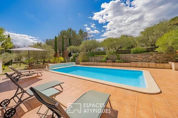 Propriété de caractère au coeur d’une oliveraie, Bastidon du 19e réinventé