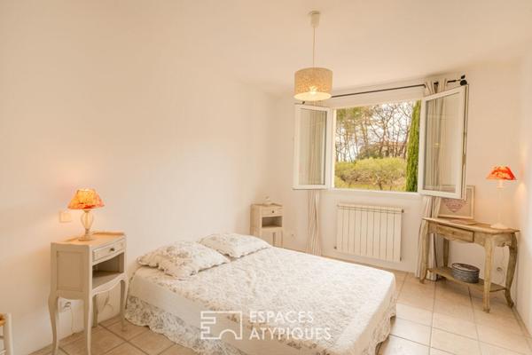 Propriété de caractère au coeur d’une oliveraie, Bastidon du 19e réinventé