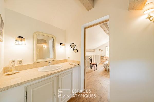 Propriété de caractère au coeur d’une oliveraie, Bastidon du 19e réinventé