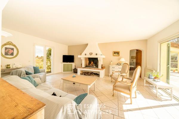 Propriété de caractère au coeur d’une oliveraie, Bastidon du 19e réinventé