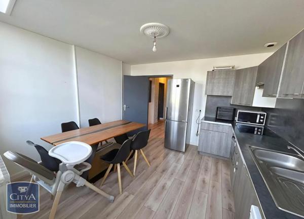 Appartement à louer 5 pièces 86.4m² Saint-Quentin (02100)