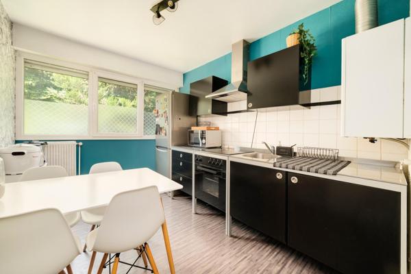 Magnifique T2 renové avec place de parking- frontière Nancy