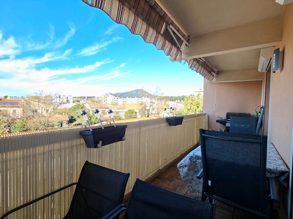 Appartement 4 pièce(s) 96 m² - Résidence recherchée, ascenseur, cave, parking