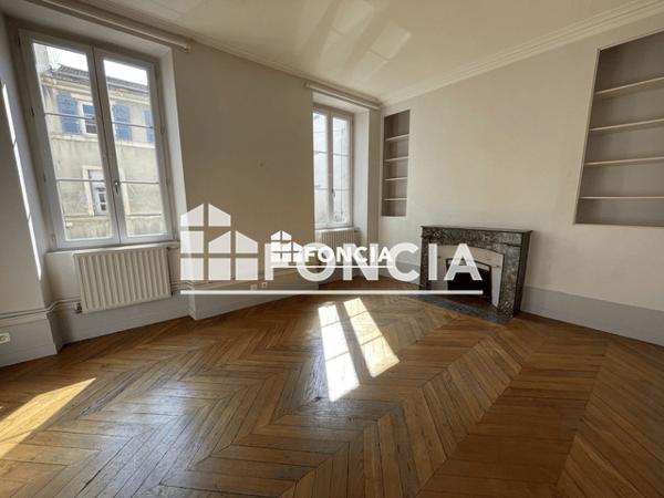 Location Appartement 3 pièces 72.57 m² - 9 RUE SAMBIN Dijon 21000