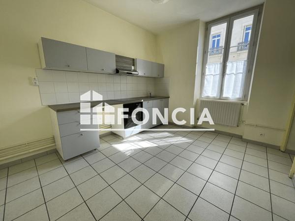 Location Appartement 3 pièces 72.57 m² - 9 RUE SAMBIN Dijon 21000