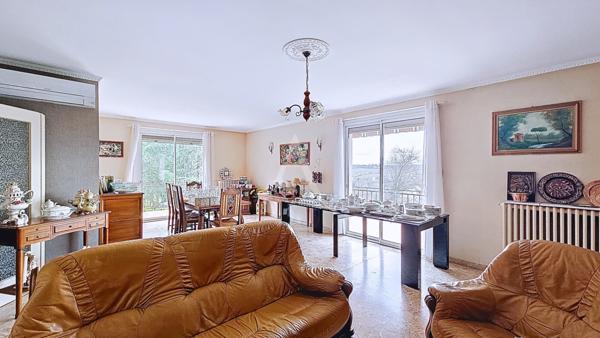 MONTRABE, Maison T6 avec sous-sol de 200 m2 .